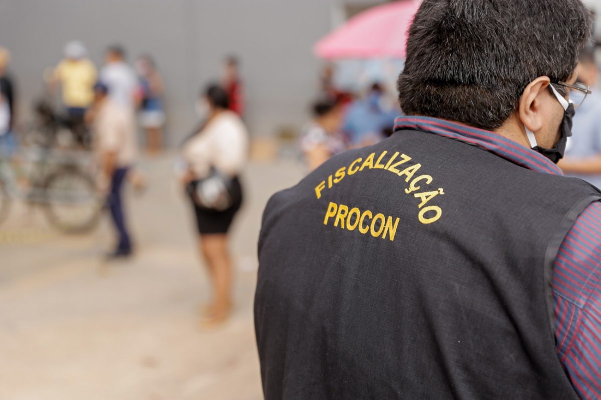 Procon no Acre notifica Caixa por aglomerações em filas durante pandemia