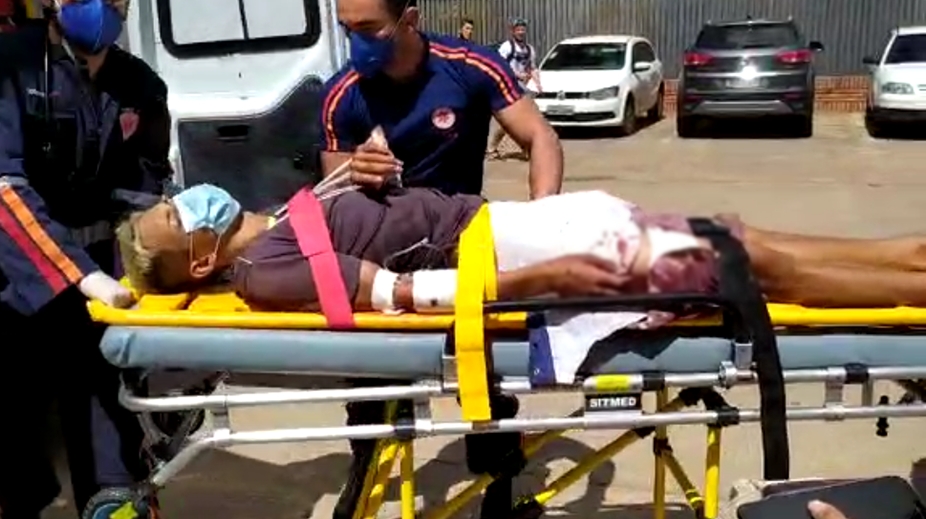 Adolescente é ferido a tiros por criminosos em táxi, no Recanto dos Buritis