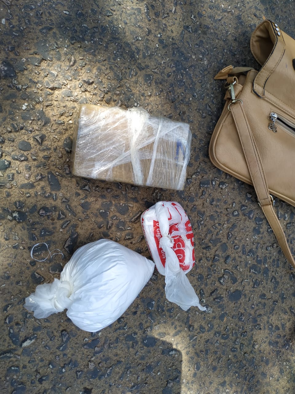Mulher é presa na BR-364 traficando drogas; “Fiz porque preciso pagar a faculdade”