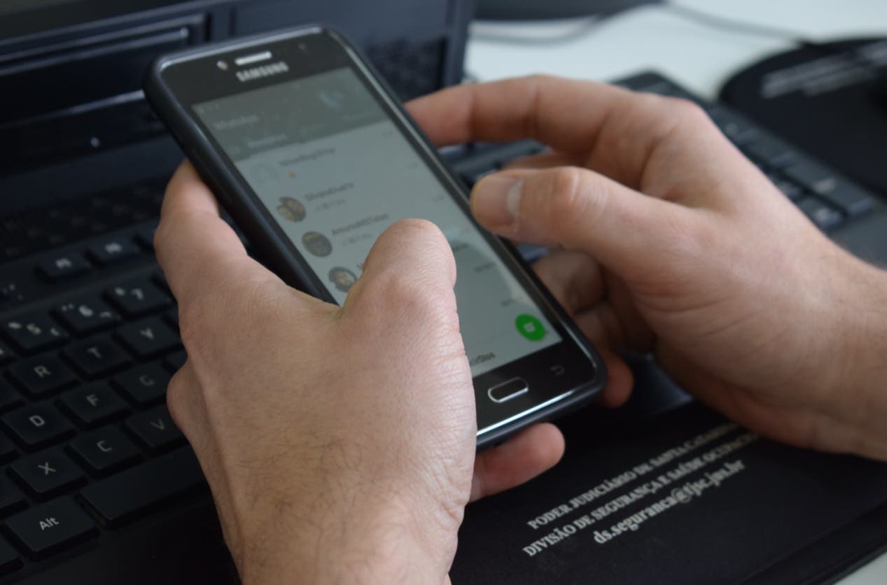 No AC, policiais usam App para acessar informações como mandado de prisão e BO
