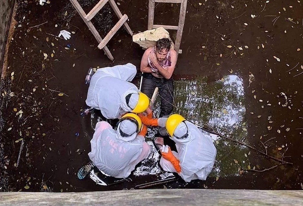 Homem é perseguido por cachorro, cai em poço de 4 metros e é resgatado 6 dias depois