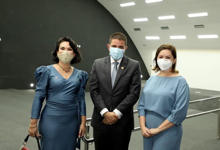 A cada evento juntos, Socorro Neri e Gladson Cameli demonstram maior afinidade