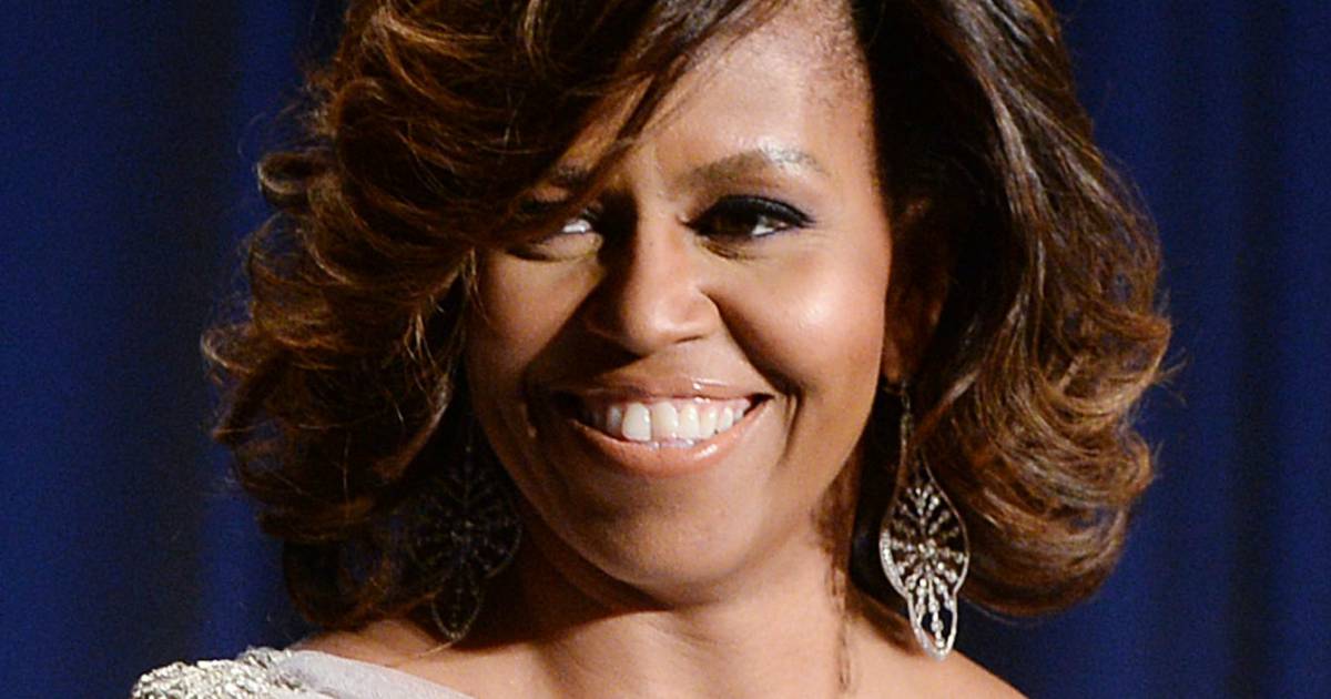 Beija-Flor convida Michelle Obama para o desfile de 2021, diz colunista