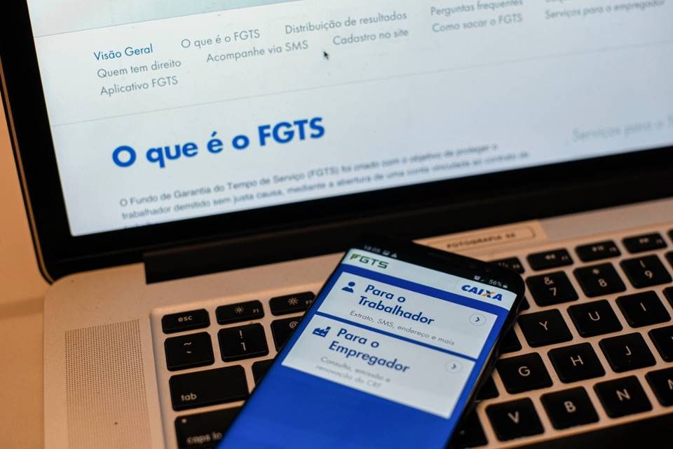 Caixa paga FGTS de R$ 1.045 a partir desta segunda; veja como sacar o dinheiro