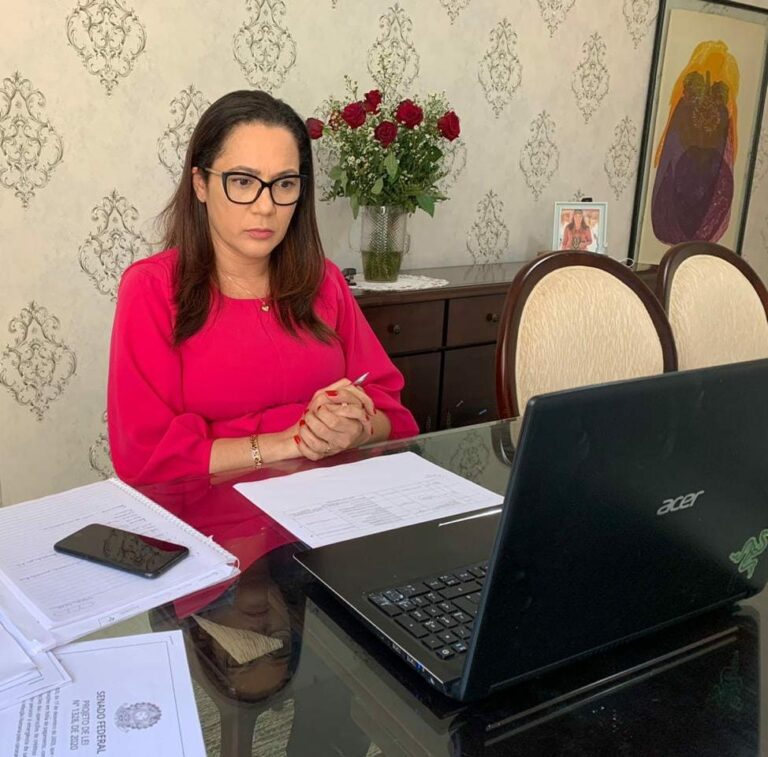 Mailza e bancada se reúnem com ministro Ernesto para solucionar crise de imigrantes em Assis Brasil