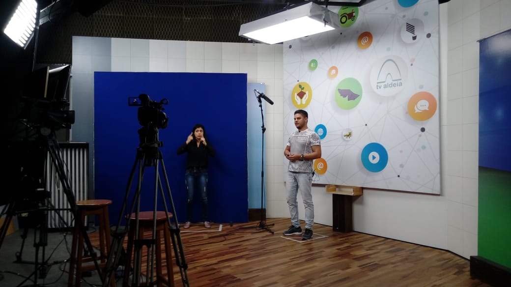 Amazon Sat começa exibição de videoaulas para estudantes acreanos durante a pandemia
