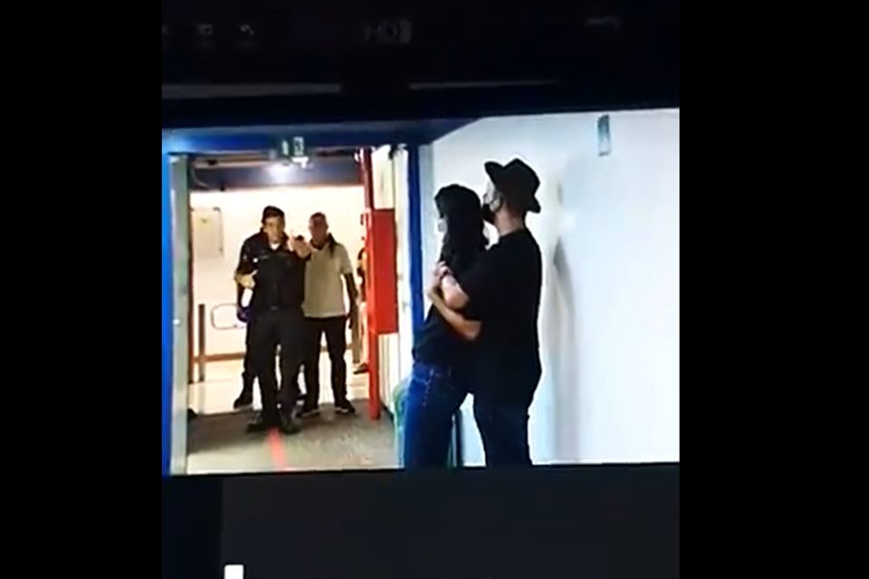 Homem com faca invade TV Globo, faz repórter refém e exige falar com âncora do JN