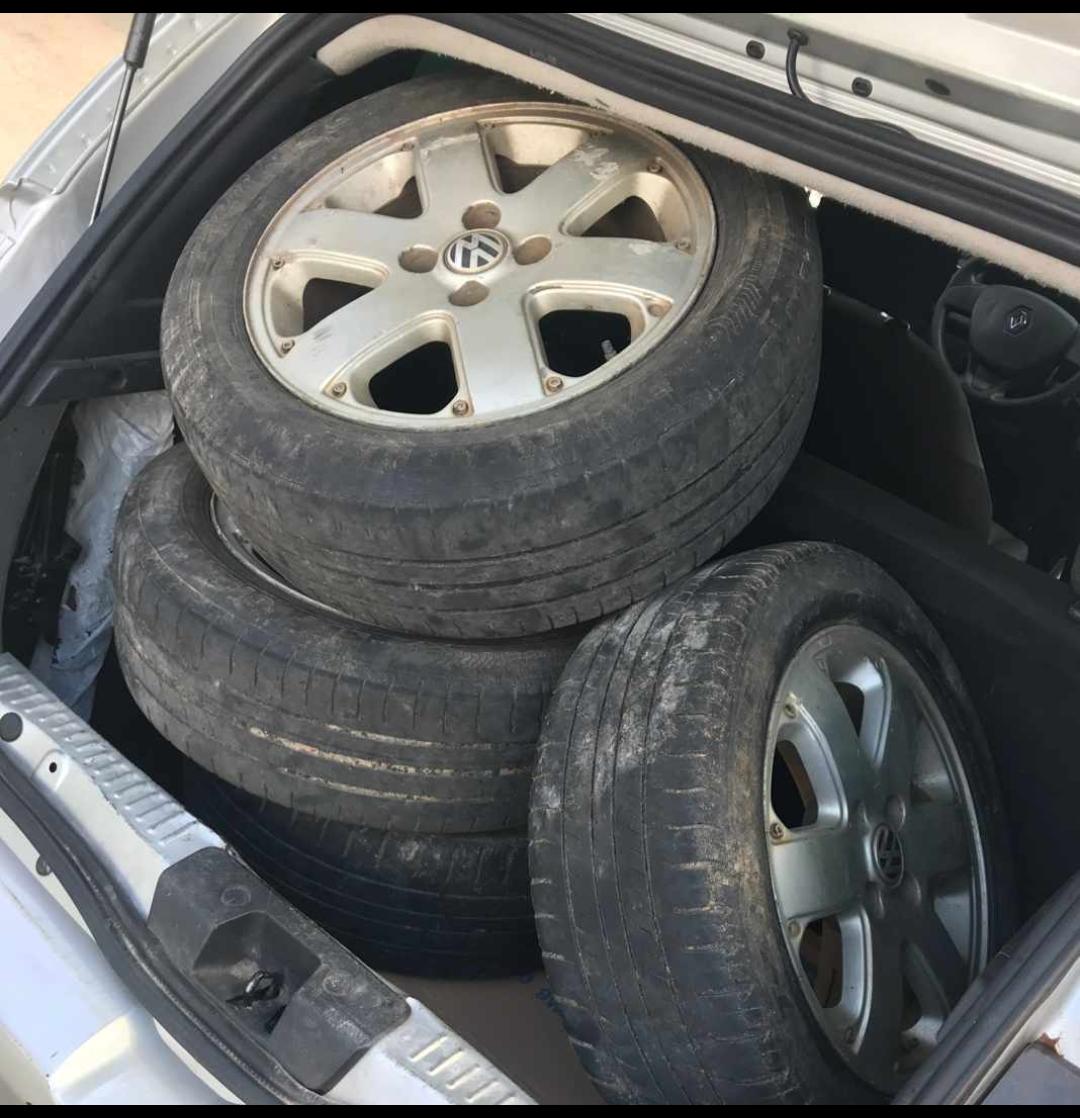 Receptador devolve rodas furtadas de carro que estava estacionado em Rio Branco
