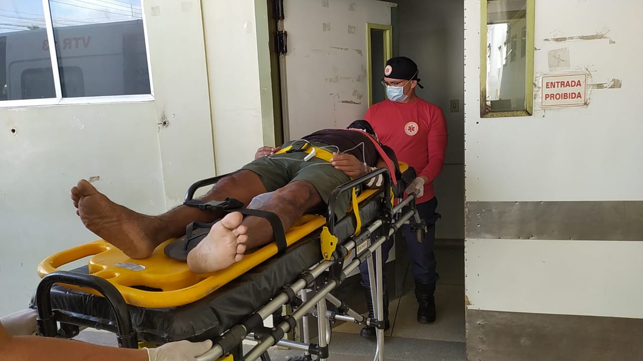 Idoso é atropelado por moto ao tentar atravessar Via Chico Mendes, em Rio Branco