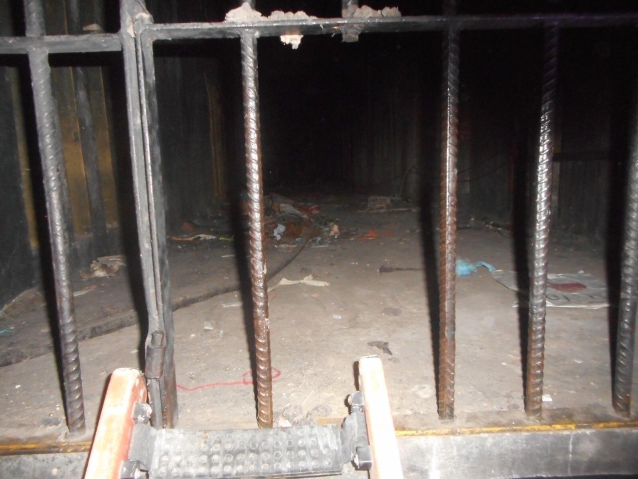 Quatro detentos fazem buraco na parede de cela e tentam fugir do presídio em Rio Branco
