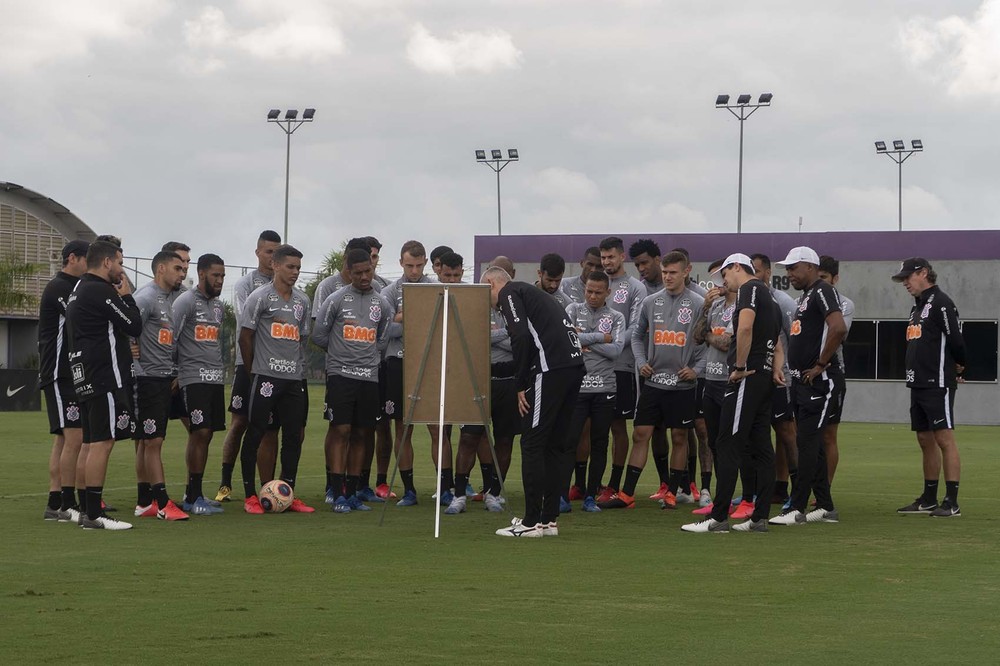 21 dos 27 jogadores do Corinthians testam positivo para coronavírus