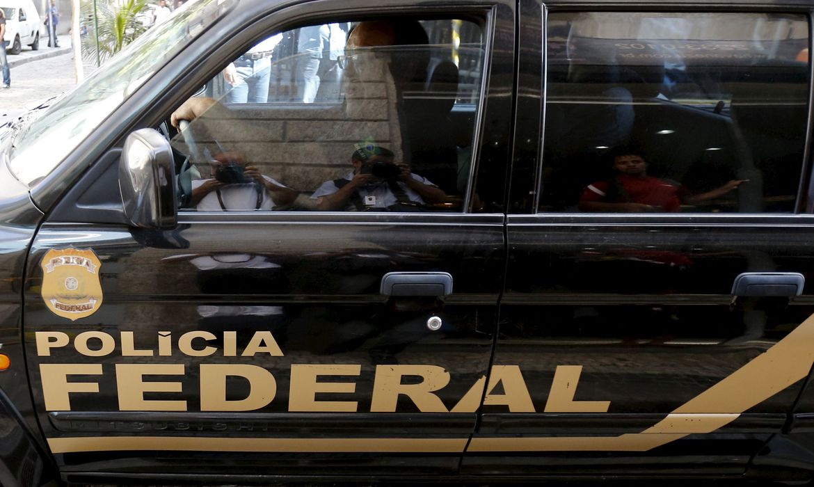 Polícia Federal apura desvio na compra de respiradores no Amazonas