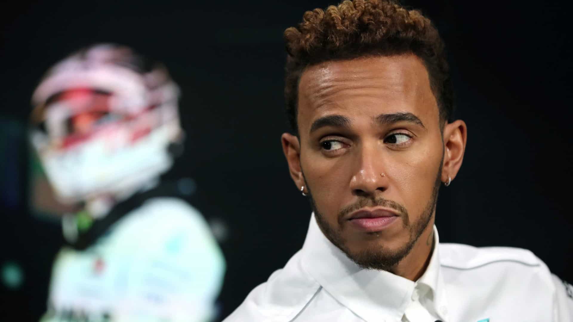 Hamilton classifica touradas como ‘nojentas’ e ministro espanhol rebate