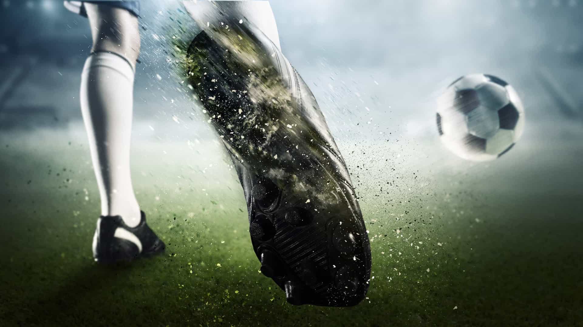 Mesmo com o futebol paralisado, clubes buscam reforço na pandemia