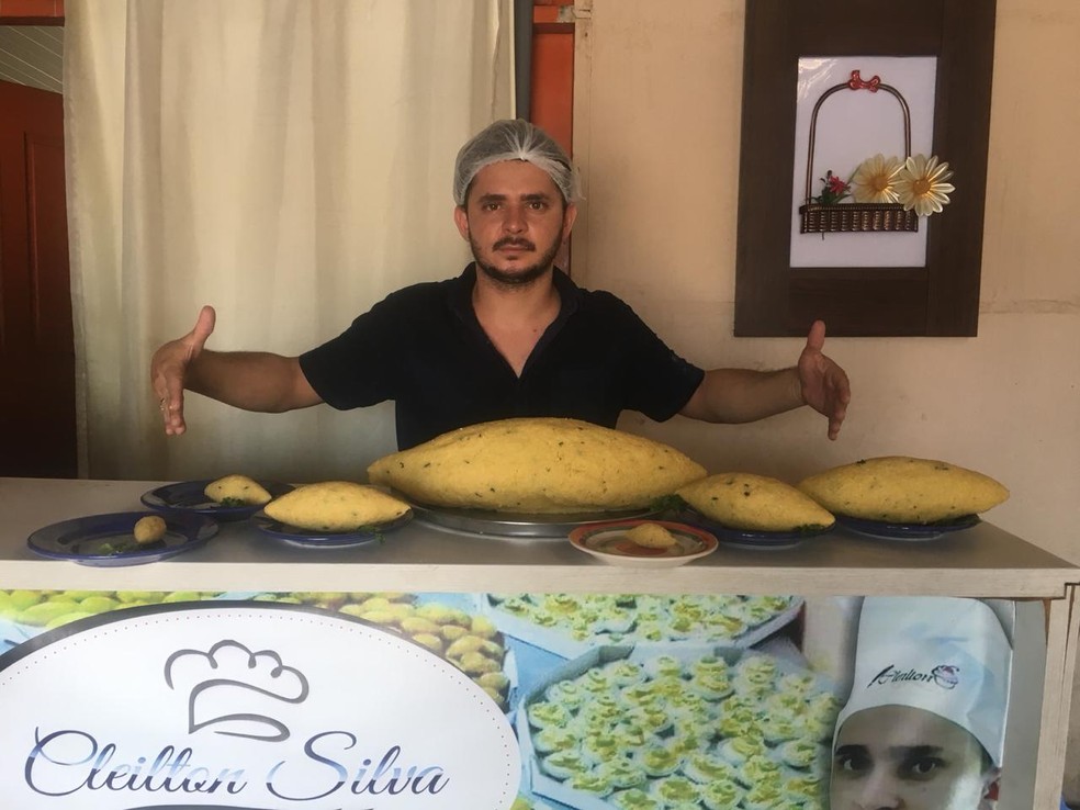 Cozinheiro do AC famoso por salgados gigantes tem equipamentos roubados e pede ajuda
