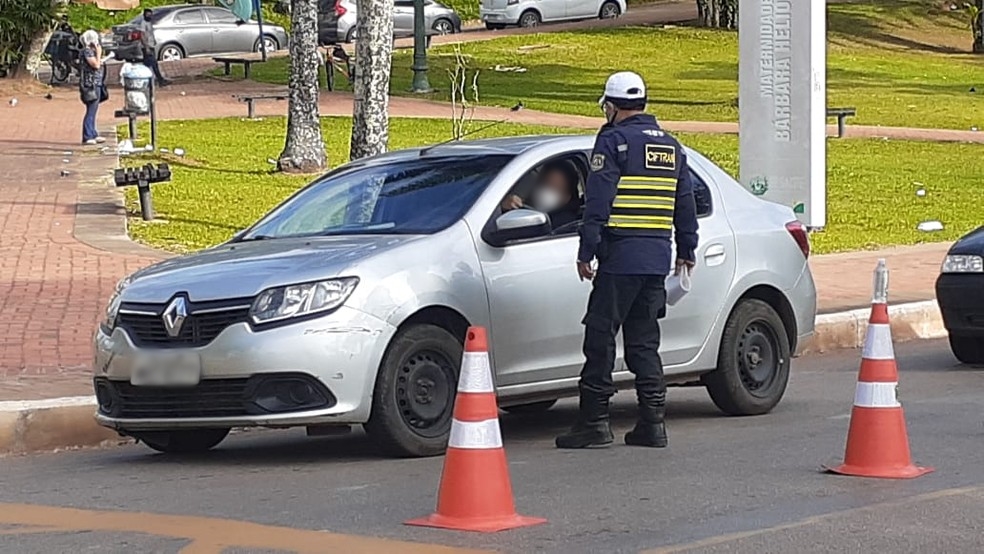 Quase 500 multas foram aplicadas em Rio Branco durante rodízio de veículos