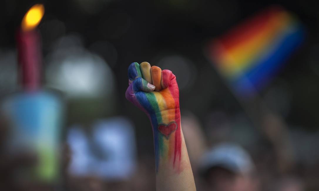 MPAC garante atendimento psicológico remoto para a população LGBTQI+ durante pandemia