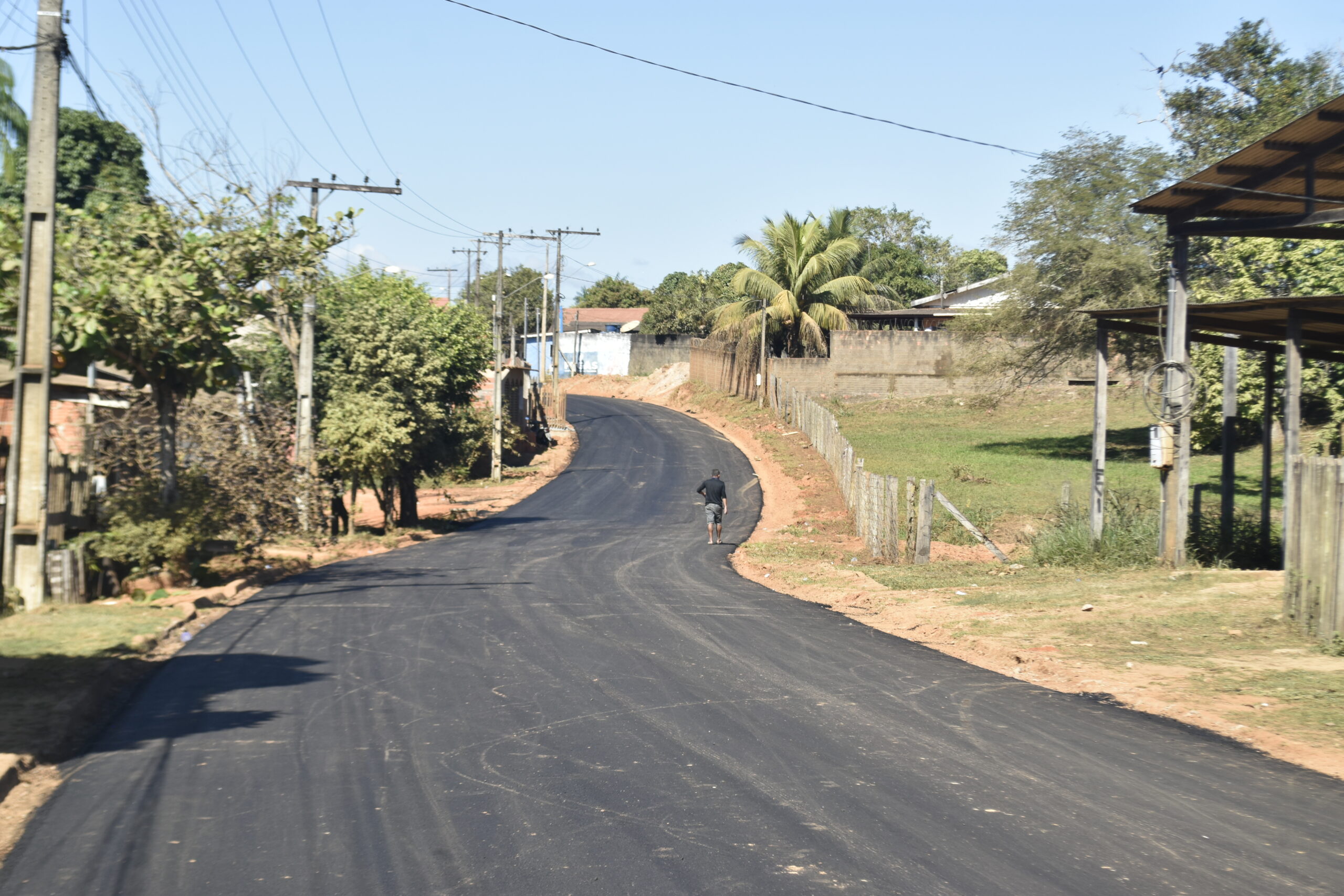 Prefeitura de Brasileia realiza recapeamento asfáltico no Bairro Ferreira Silva