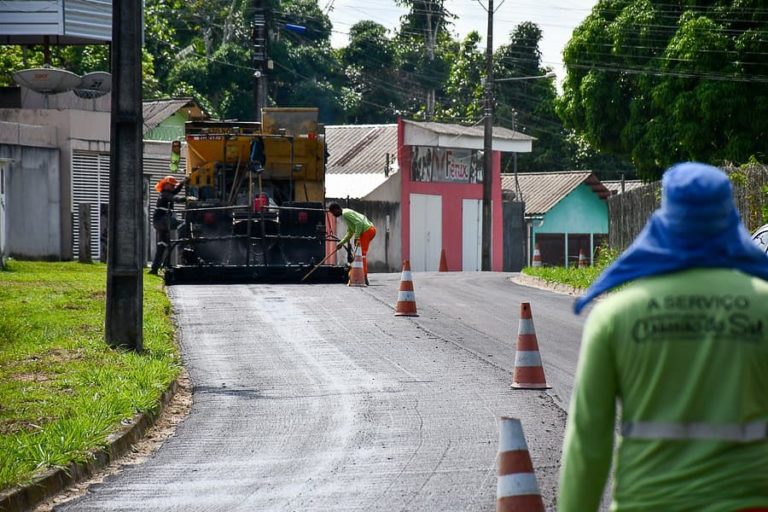População agradece prefeito Ilderlei por obras de infraestrutura em bairros de Cruzeiro do Sul