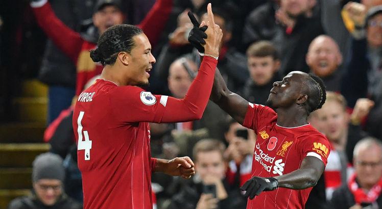 Técnicos do Chelsea e do Liverpool continuam treta fora dos gramados