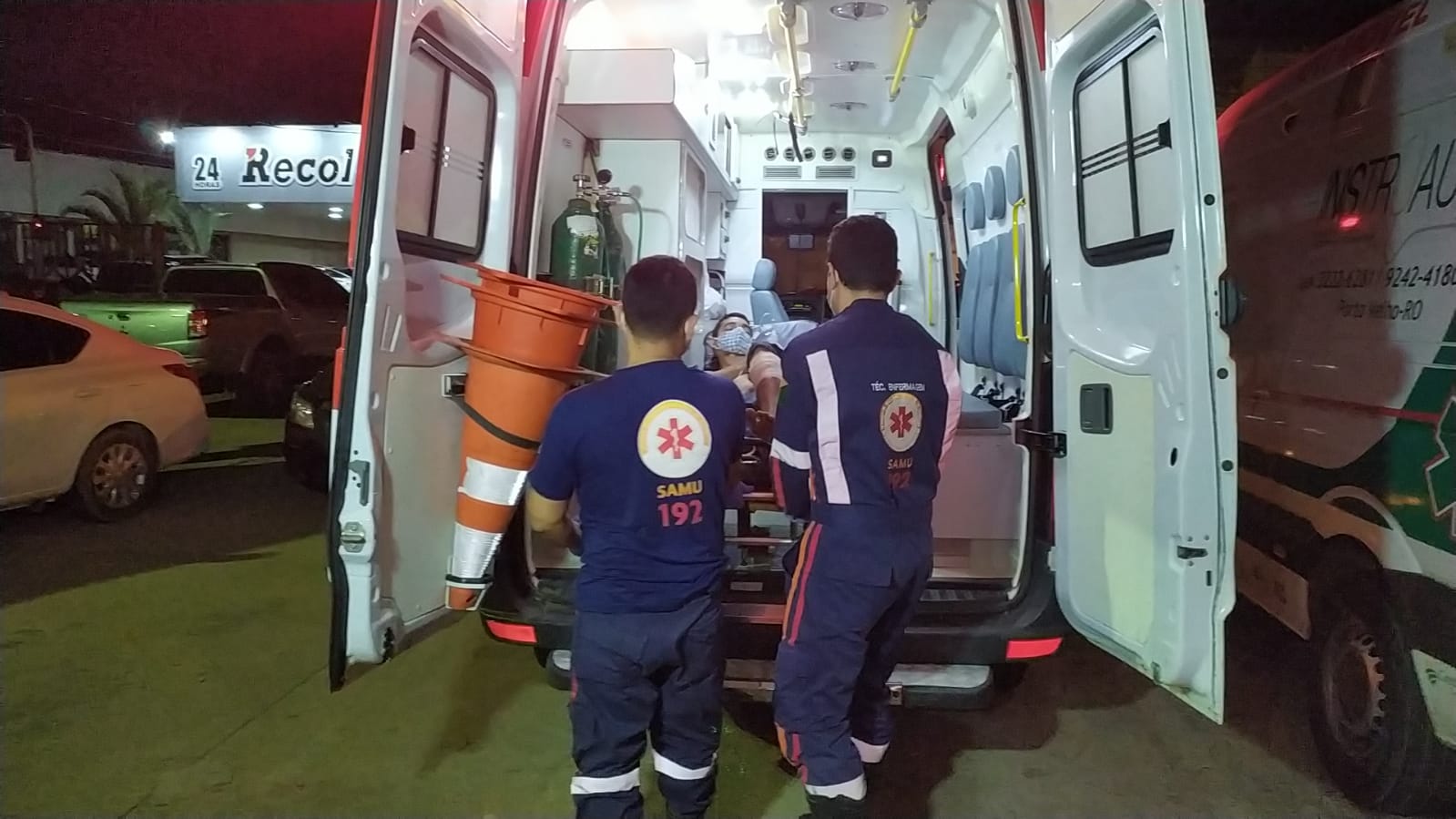 Criminosos passam atirando em motocicleta e ferem dois homens no Belo Jardim
