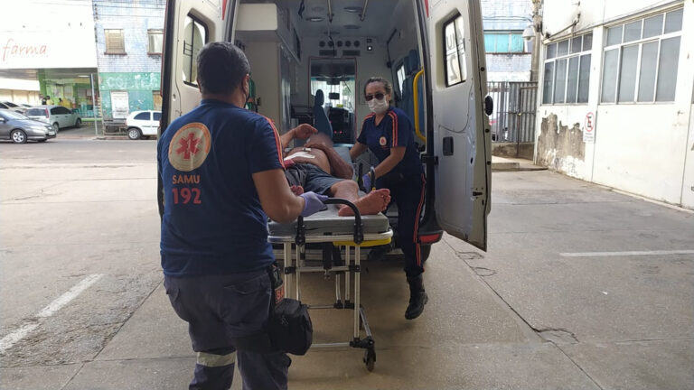 Idoso de 72 anos é esfaqueado após discussão com a esposa, em Rio Branco