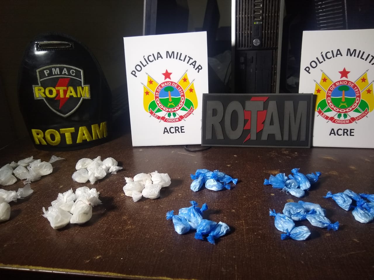 PM fecha ‘boca de fumo’ e prende casal em Rio Branco