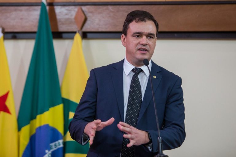 Deputado denuncia que Porto Walter virou rota de tráfico