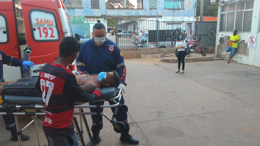 Jovem é baleado ao tentar executar desafetos na Baixada da Sobral