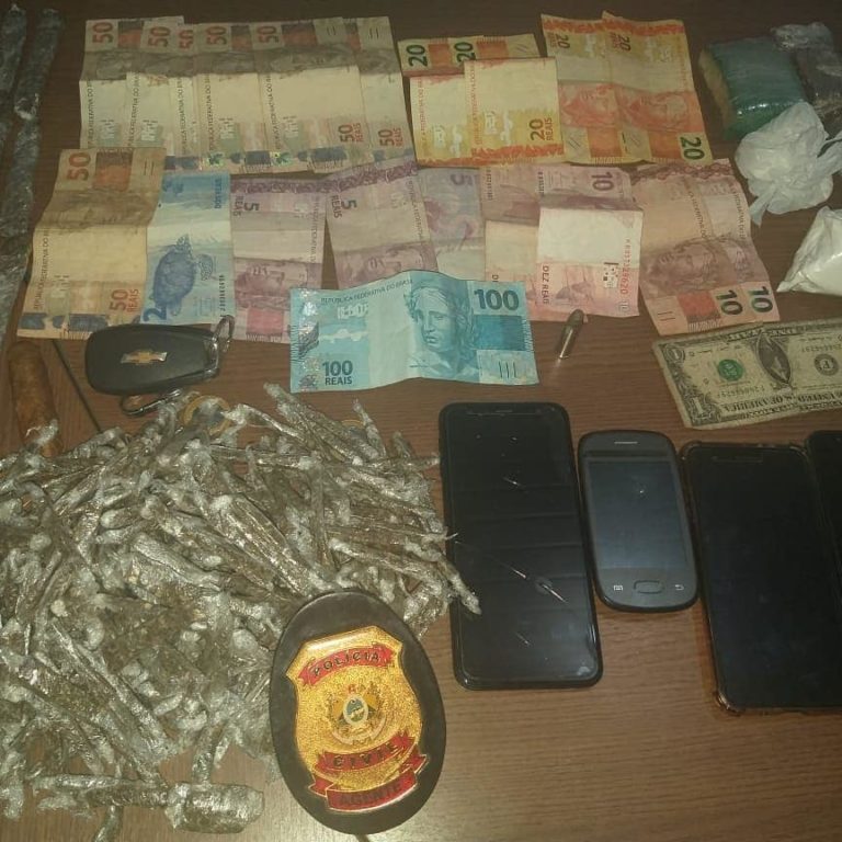 Membros de facção são presos com armas, munições e drogas no Santa Cecília