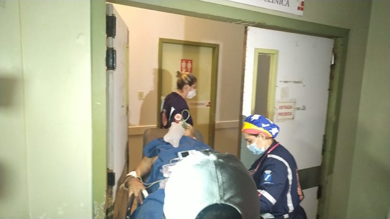 Homem é atingido por dois tiros e vizinhos pedem ajuda da PRF na BR-364