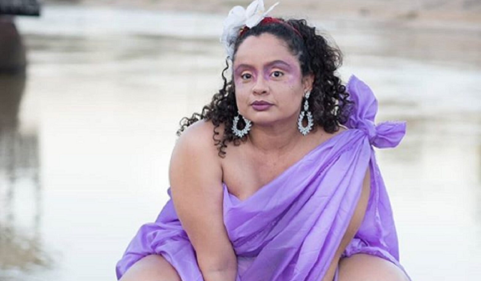 Após perder fonte de renda pela pandemia, artista ganha alcance fora do país com lives