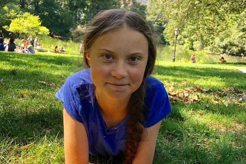 Greta Thunberg ganha prêmio e doa R$ 600 mil para a campanha SOS Amazônia