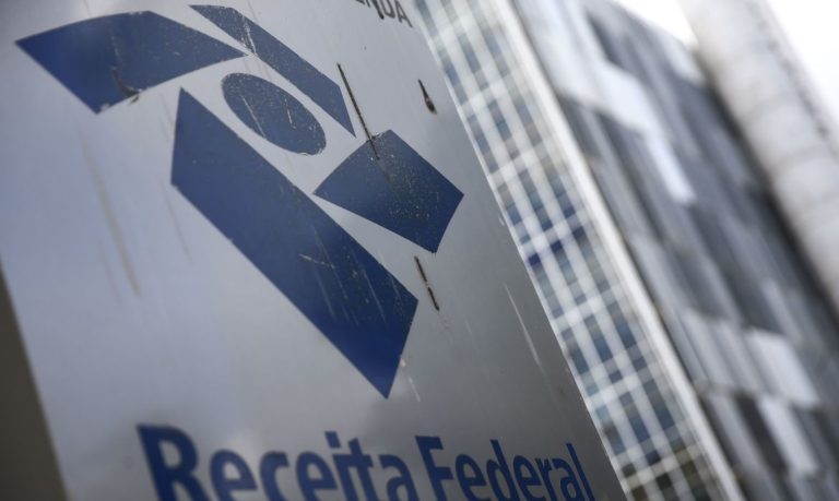 Receita Federal abre concurso com 56 vagas; inscrições até o dia 19 de janeiro