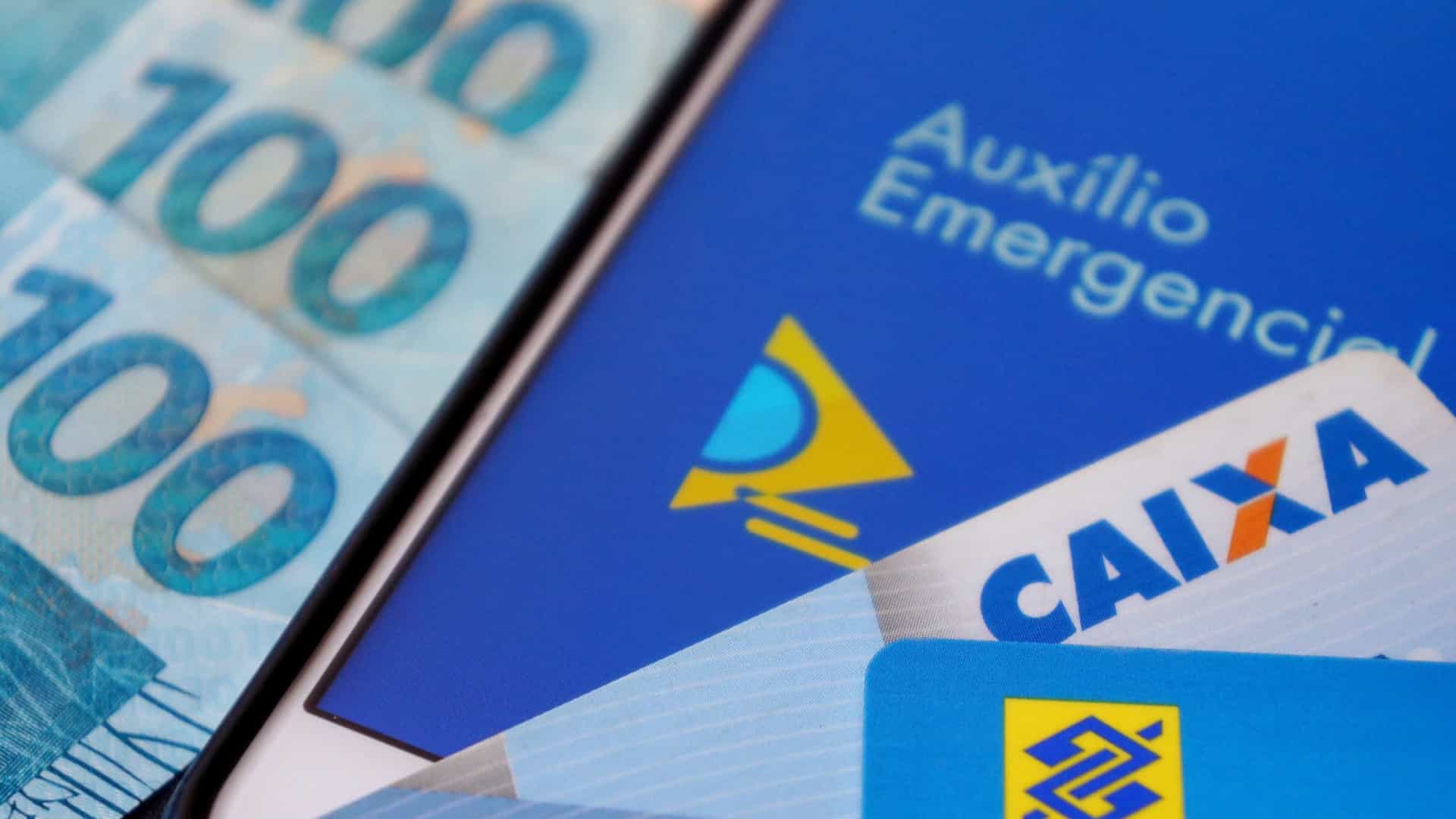 Governo desiste de fracionar parcelas do auxílio e define calendário