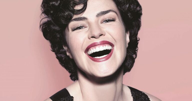 Ana Paula Arósio volta à televisão depois de uma década