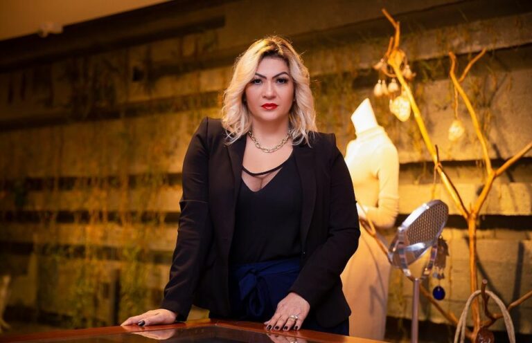 Kelly Kley comemora aniversário com sorteio para leitores; confira