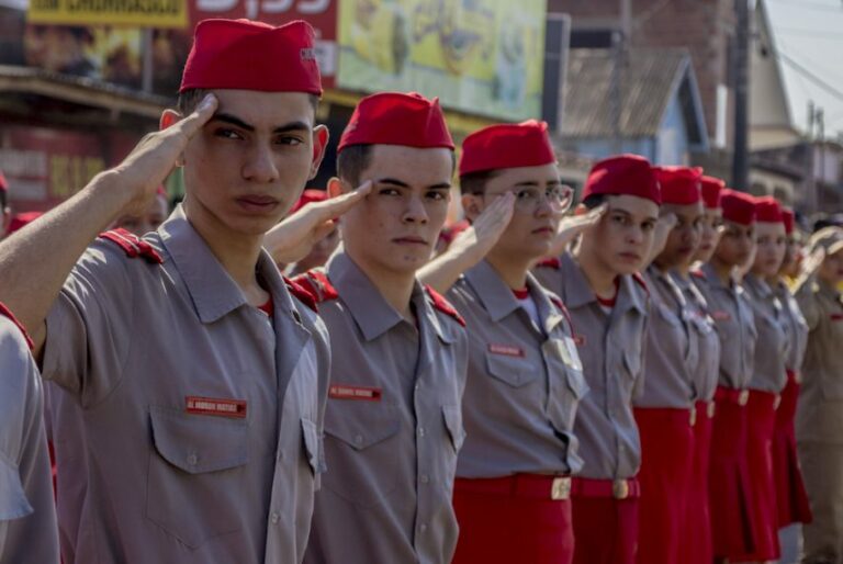 Governo cancela Desfiles de Sete de Setembro para evitar aglomerações