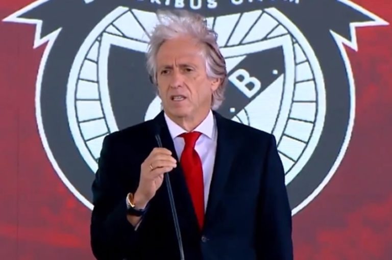Apresentado no Benfica, Jorge Jesus se emociona ao falar do Flamengo