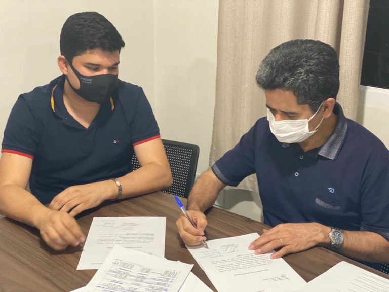 Gladson Cameli cumpre promessa e pede afastamento do Progressistas