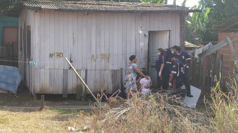 Menino de 5 anos foi degolado pelo pai enquanto dormia; acusado entrou sorrindo na delegacia