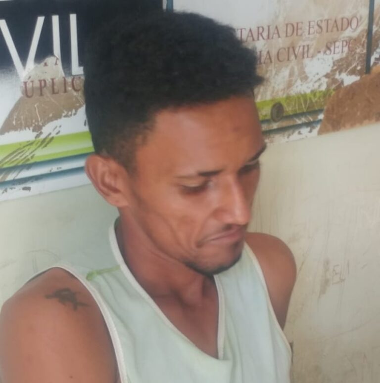 Durante interrogatório, pai que matou filho de 5 anos degolado diz que só Deus pode julgá-lo