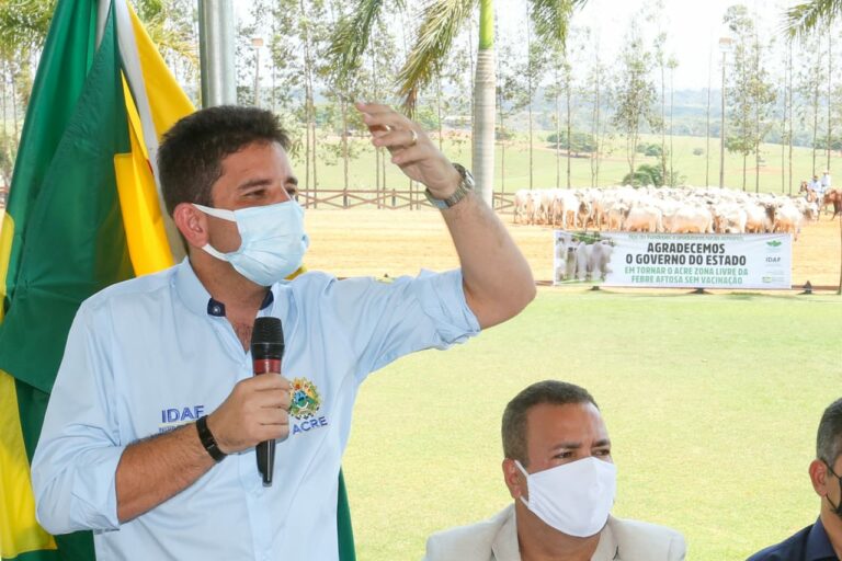 Gladson convocará partidos da base para alinhamento: “Quem não quiser, pode sair”