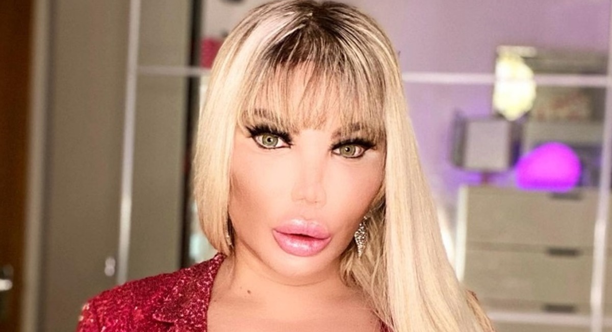 Ex-Ken Humano, Jessica Alves anuncia reality para achar pai de seu filho