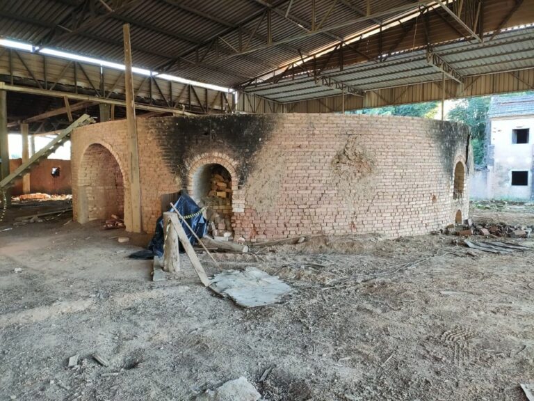 Causa da morte de jovem grávida em SC foi ferimento cortante na barriga, diz polícia