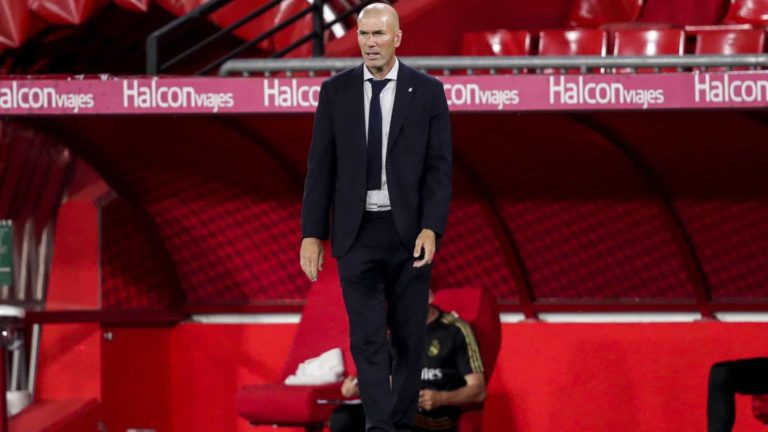Jornal elege Zidane melhor técnico, à frente de Klopp e Guardiola