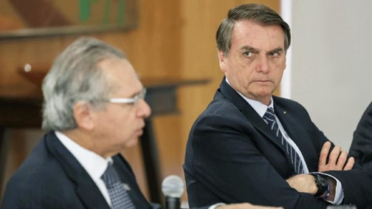 Governo estuda manter auxílio emergencial com valor menor até março