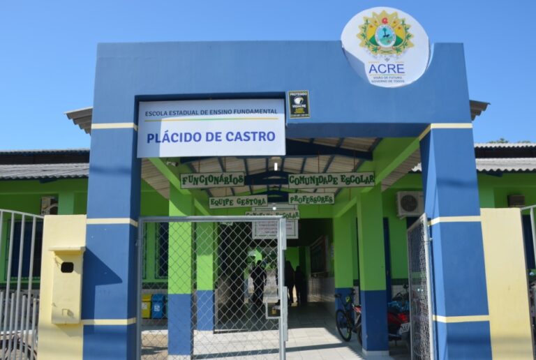 Projeto Escola em Casa incentiva o ensino a distância no Acre