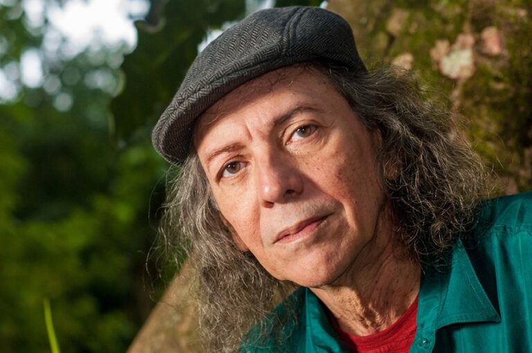 Cantor Ednardo segue internado com infecção em hospital de Fortaleza