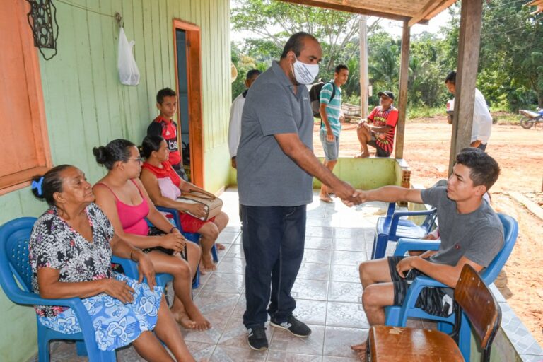 Em CZS, Clodoaldo discute demandas com produtores do Ramal do Zacarias e Caracas